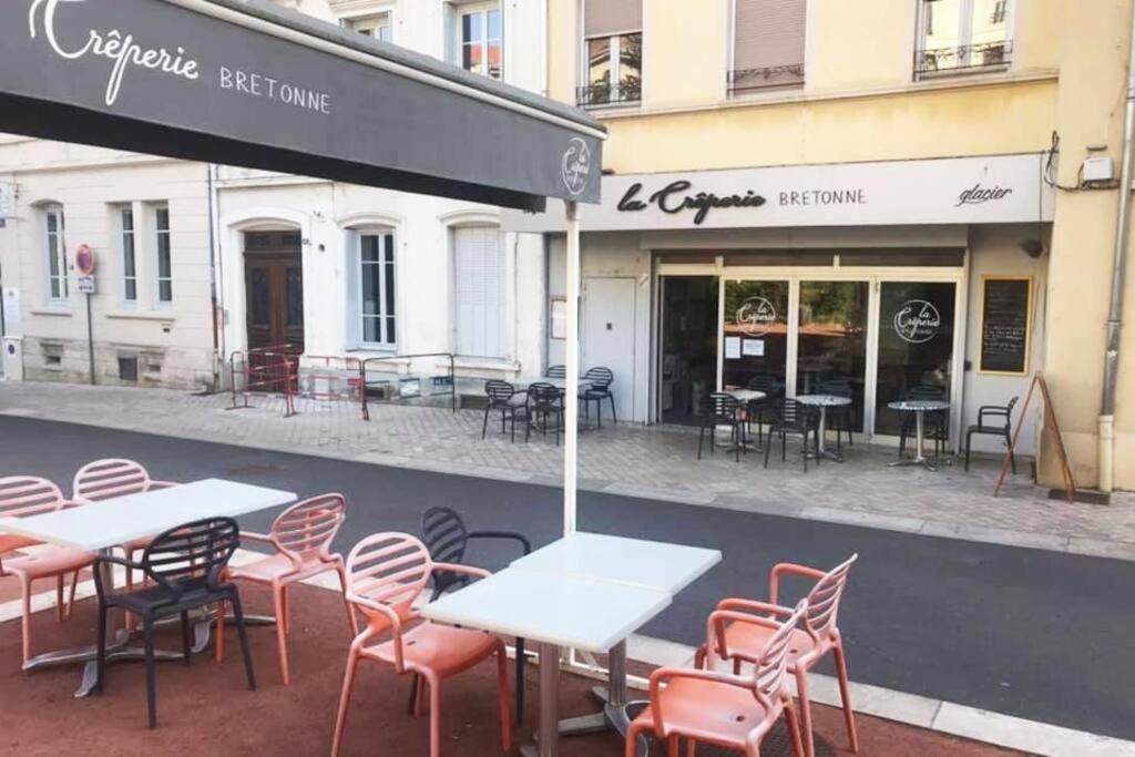 Loasis - Duplex T4 Hypercentre Apartment Villefranche-sur-Saone Bagian luar foto